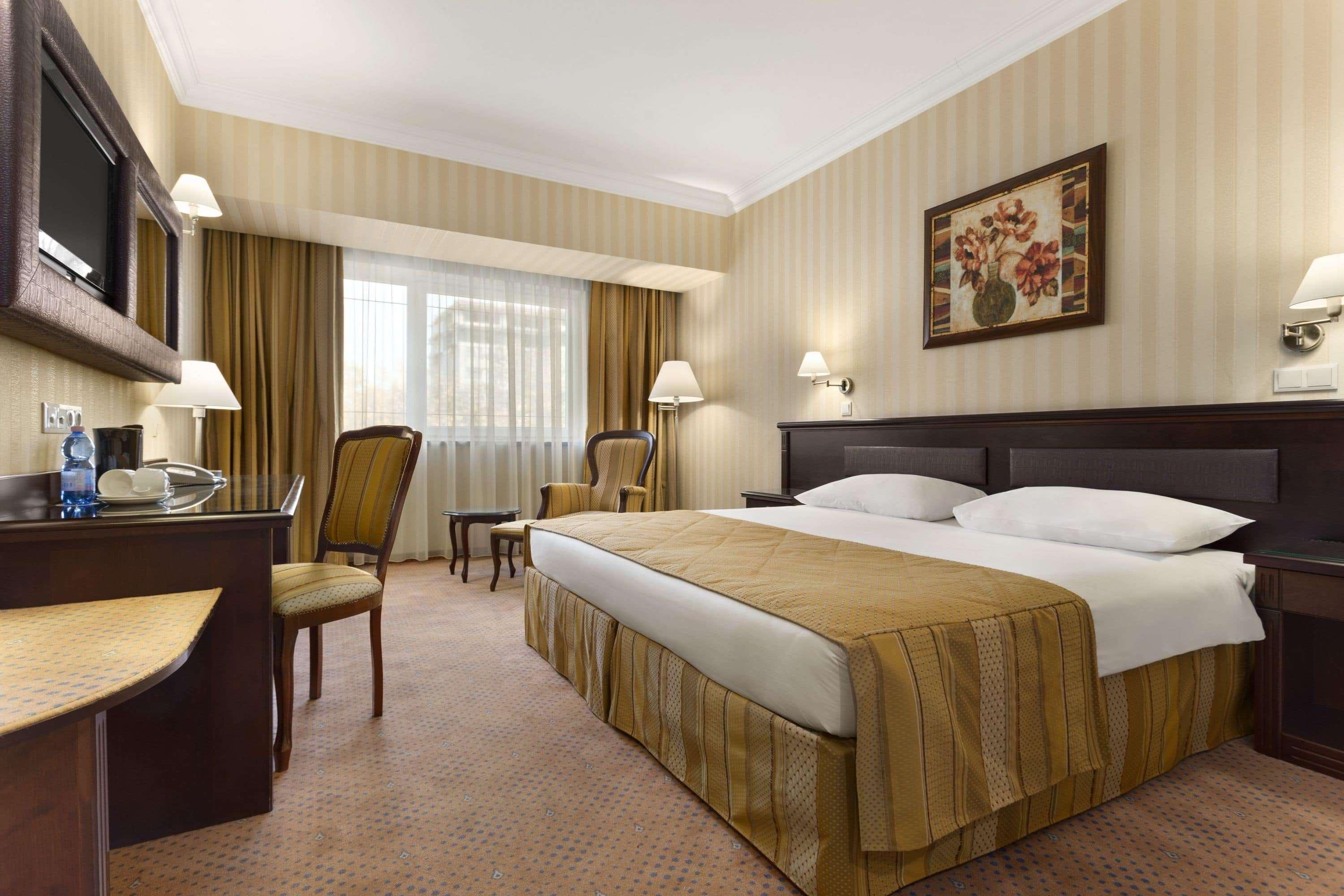 Ramada Hotel & Suites By Wyndham Bucharest North Exterior photo